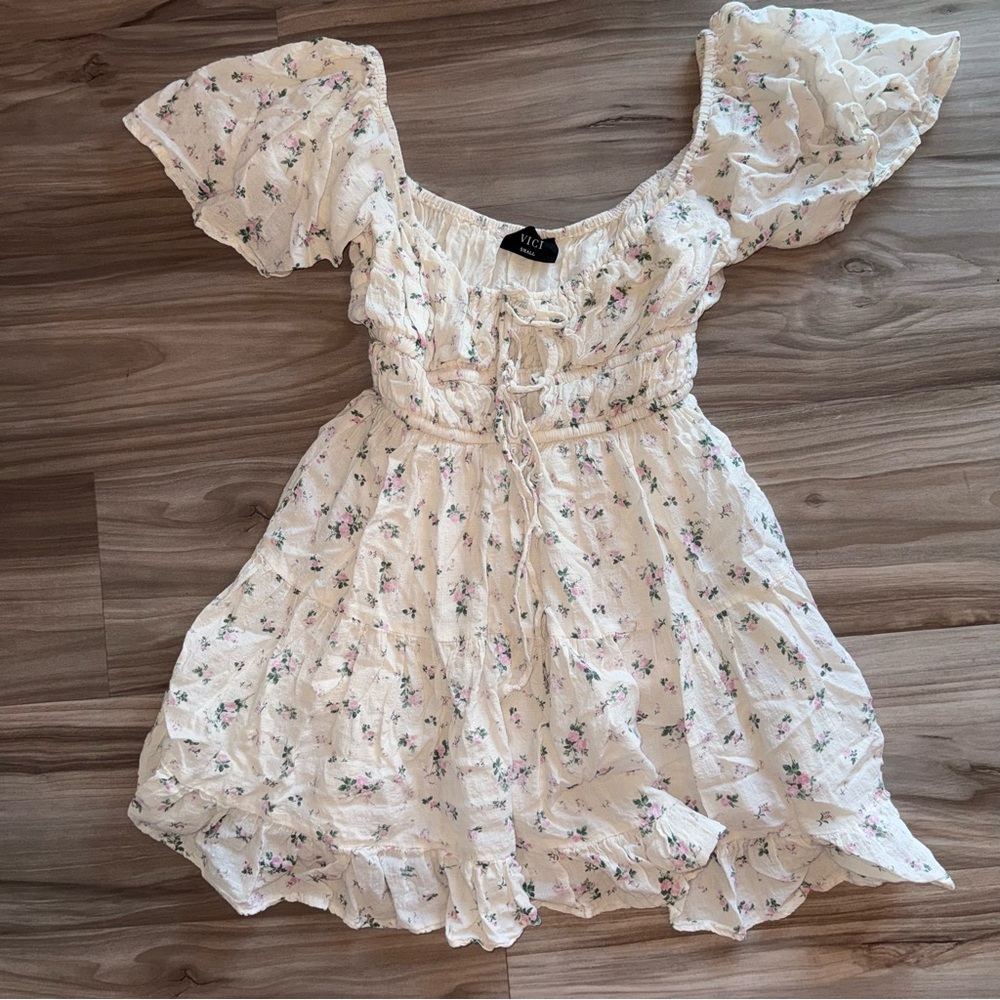 Vici White Floral Mini Dress